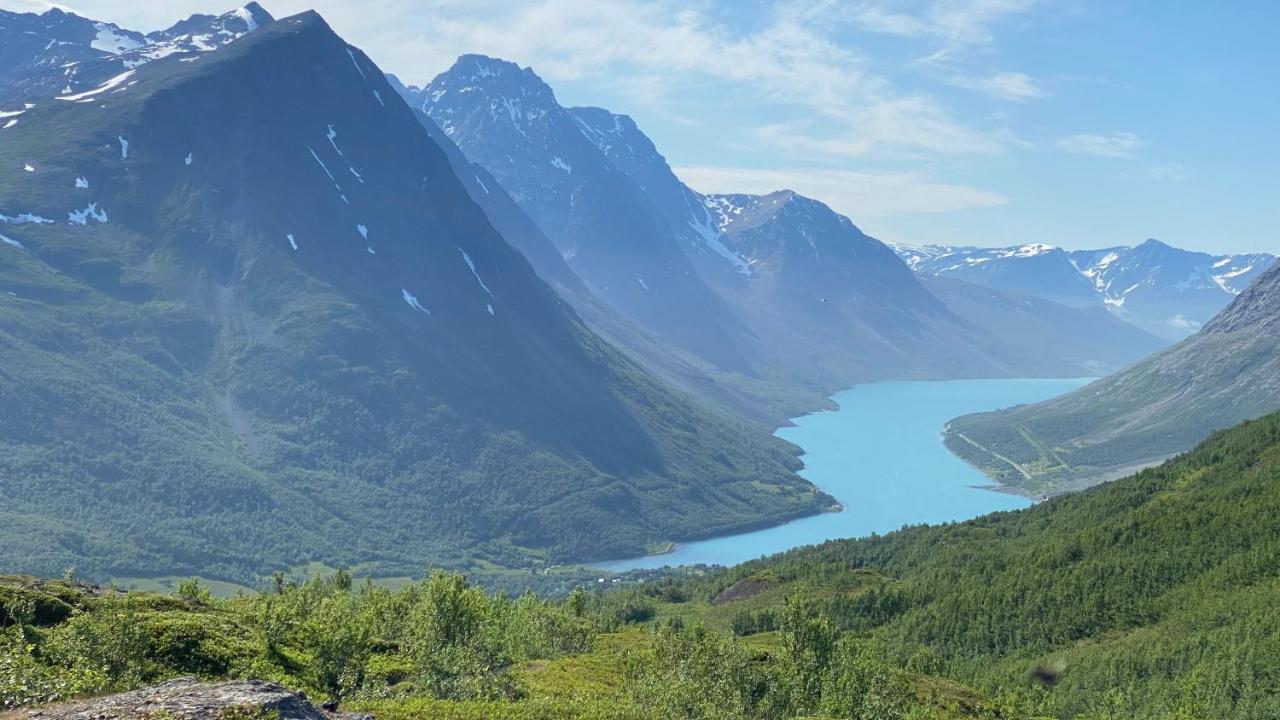 Lyngen, Mackay Appartment, Lyngen Lyngseidet Bagian luar foto